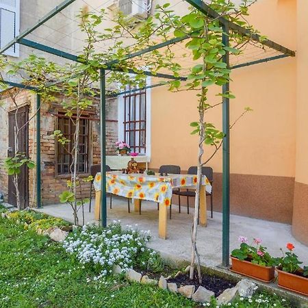 Apartman Ivano プーラ エクステリア 写真