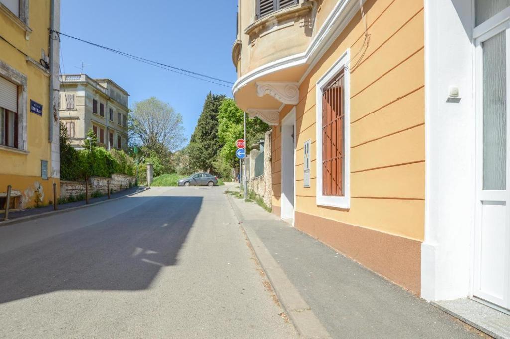 Apartman Ivano プーラ エクステリア 写真